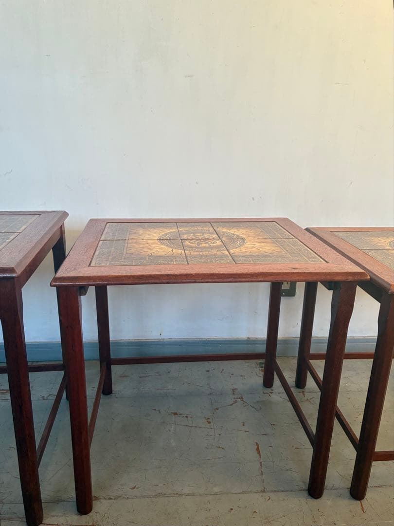 デンマーク製 モーベルファブリッケン・トフテンタイルトップ ネストテーブル