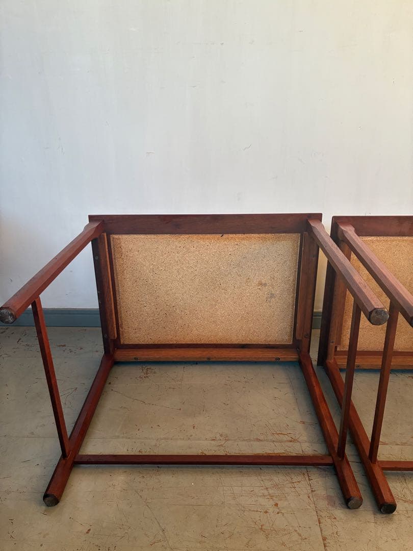 デンマーク製 モーベルファブリッケン・トフテンタイルトップ ネストテーブル