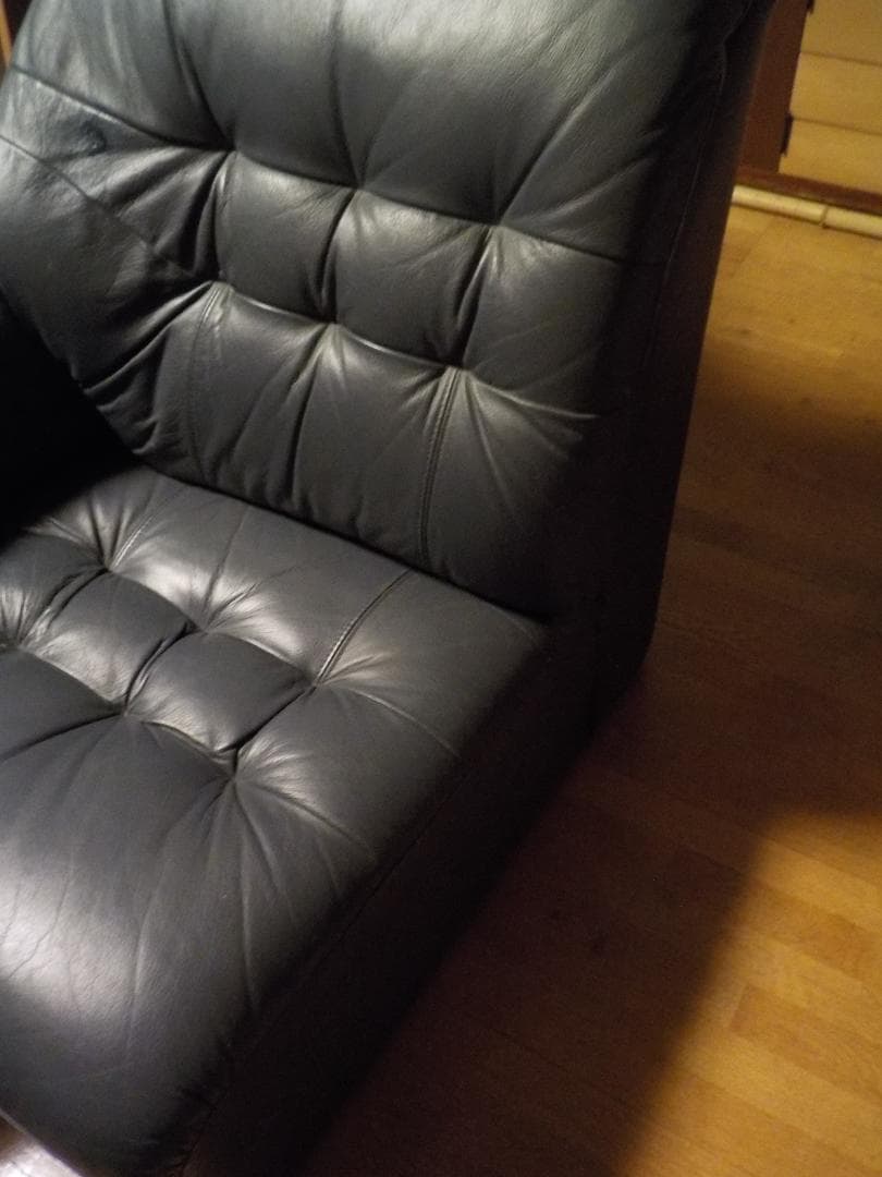 レザー　コーナーソファセット　五人掛け①