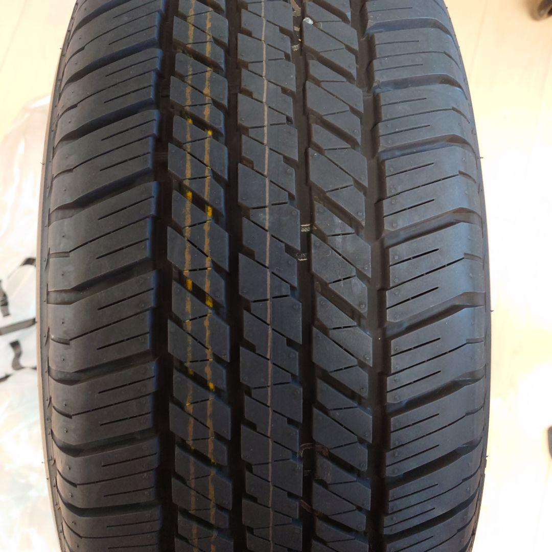 ハイラックスGR ノーマルタイヤ 4本セット