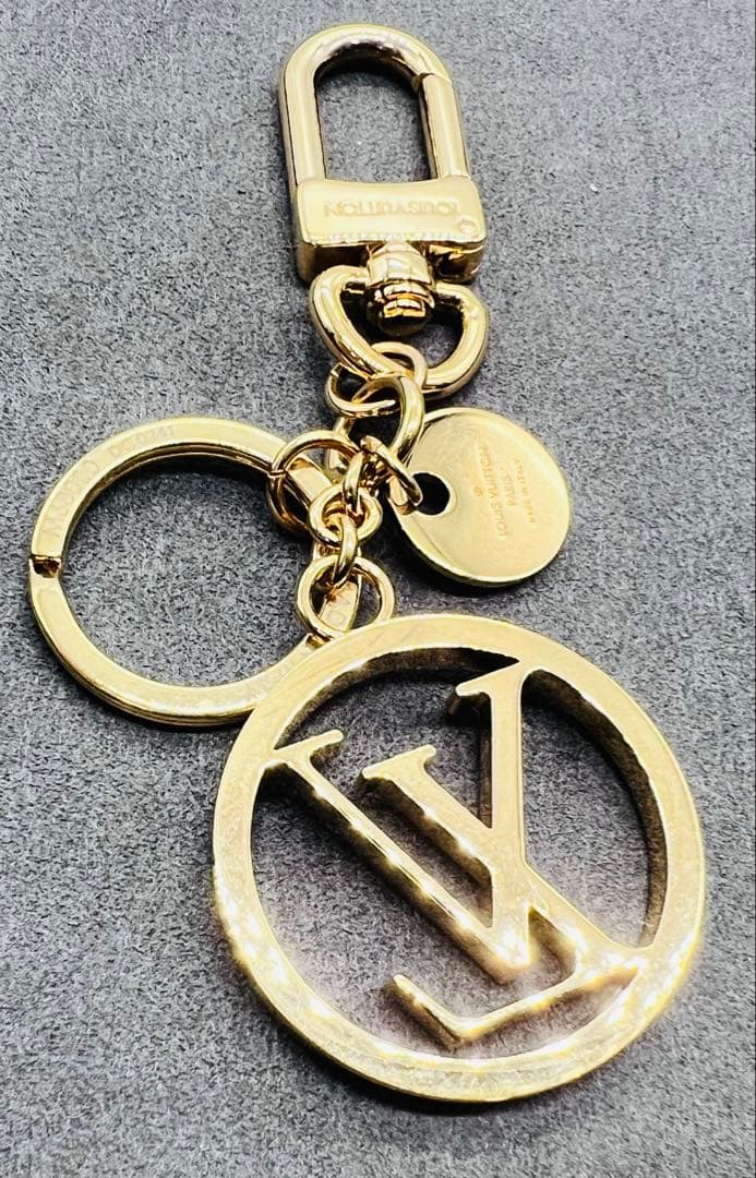 値下げ中　ルイヴィトン LOUIS VUITTON キーリング M68000