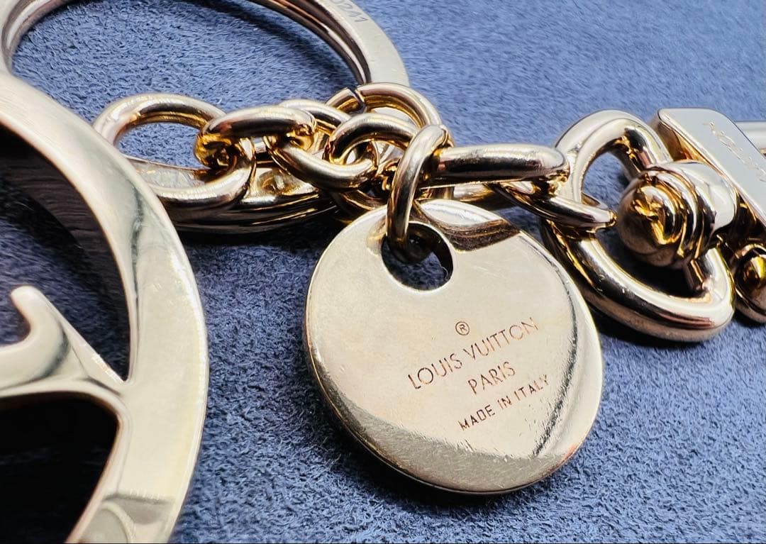 値下げ中　ルイヴィトン LOUIS VUITTON キーリング M68000