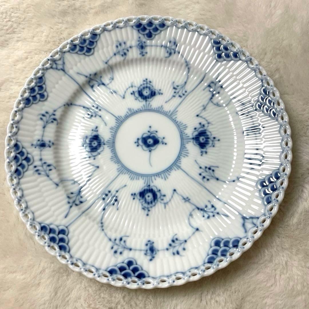 ロイヤルコペンハーゲン ブルーフルーテッド フルレース プレート 19cm