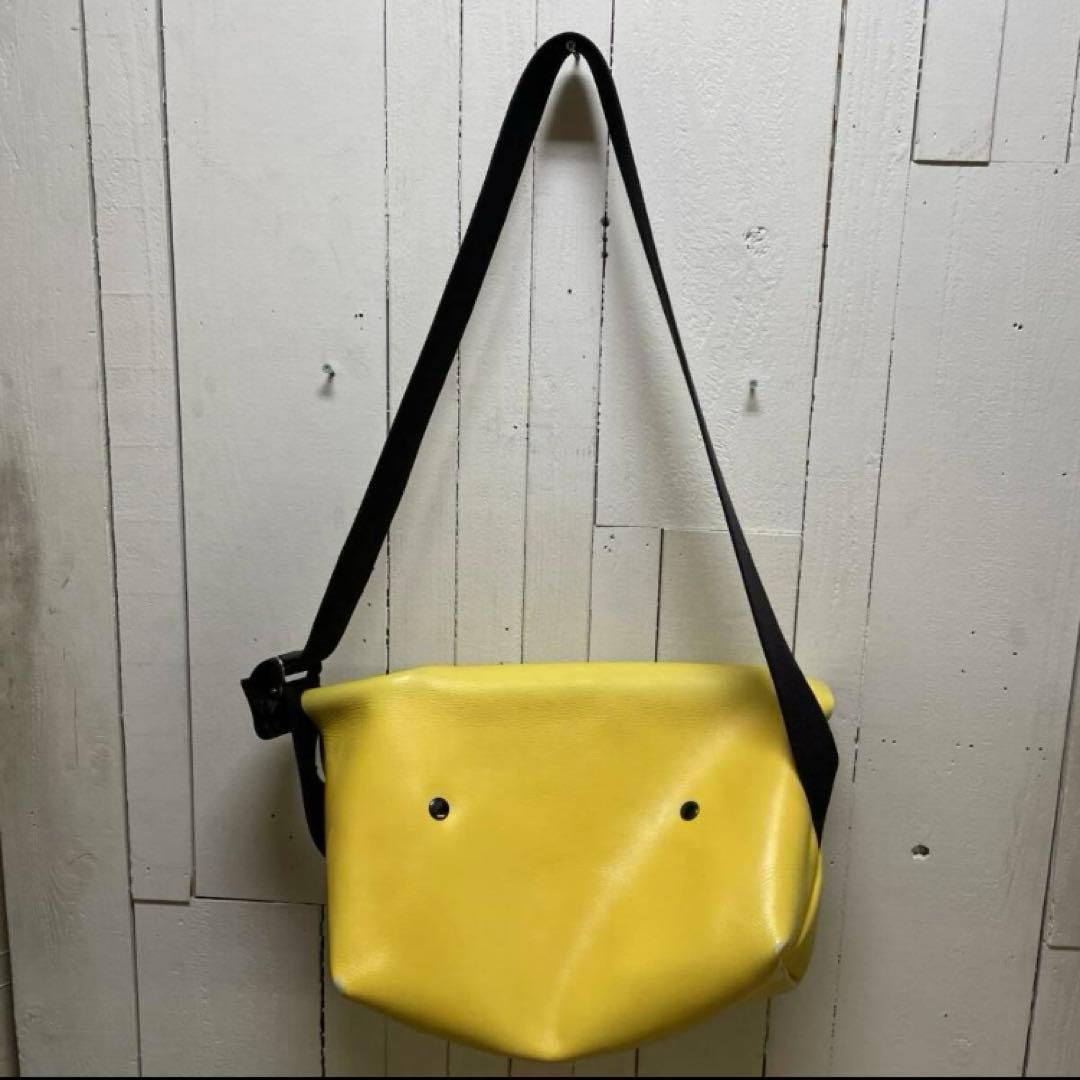 Uni&co.メッセンジャーバッグ　ヌメ革　レザーバック　黄XZ 3736ADU