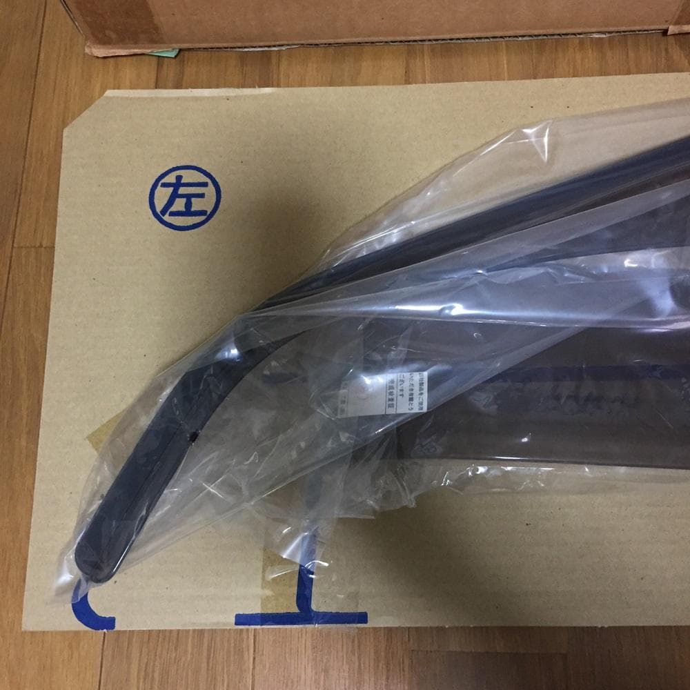 Ｙ【保管品】ダイハツ純正 ムーヴキャンバス ワイドバイザー L900系 １台分