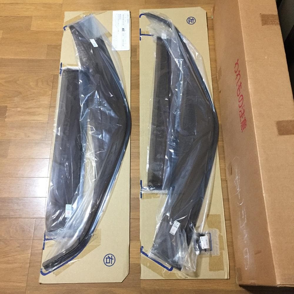 Ｙ【保管品】ダイハツ純正 ムーヴキャンバス ワイドバイザー L900系 １台分