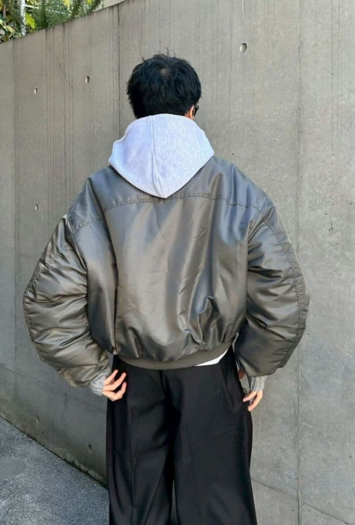 東京店WEB限定受注制商品 チカシツプラス　黒 クロップドエムエーワン MA 1