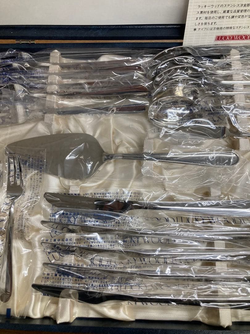LUCKYWOOD カトラリーセット 18-10 ステンレス27本セット