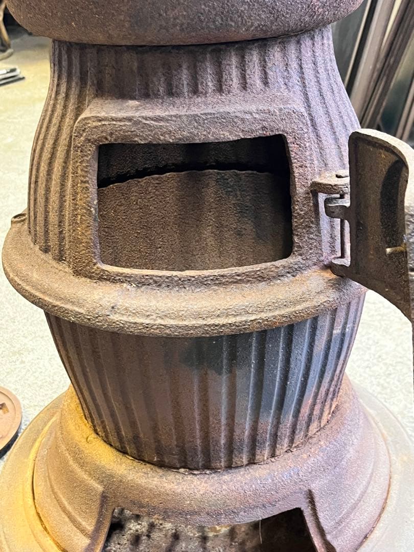 ダルマストーブダルマストーブ（鋳物製）