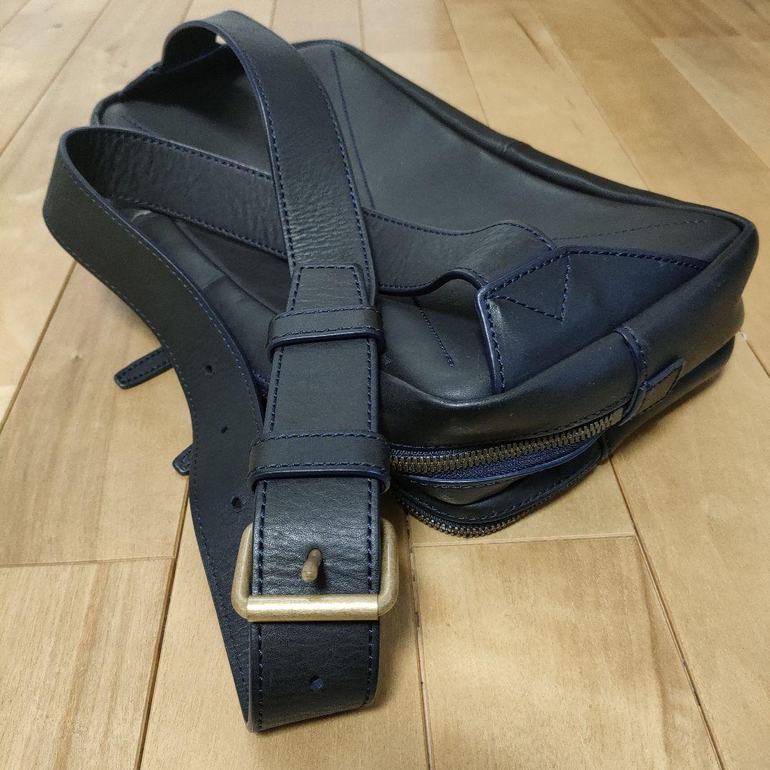 Y*A様 土屋鞄　ビークル トリジップボディバッグ