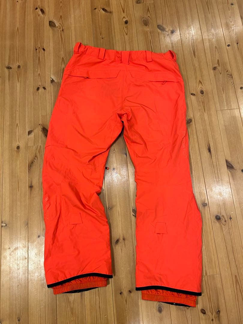 Burton ak サイズXL スノーボードウェア 上下セット