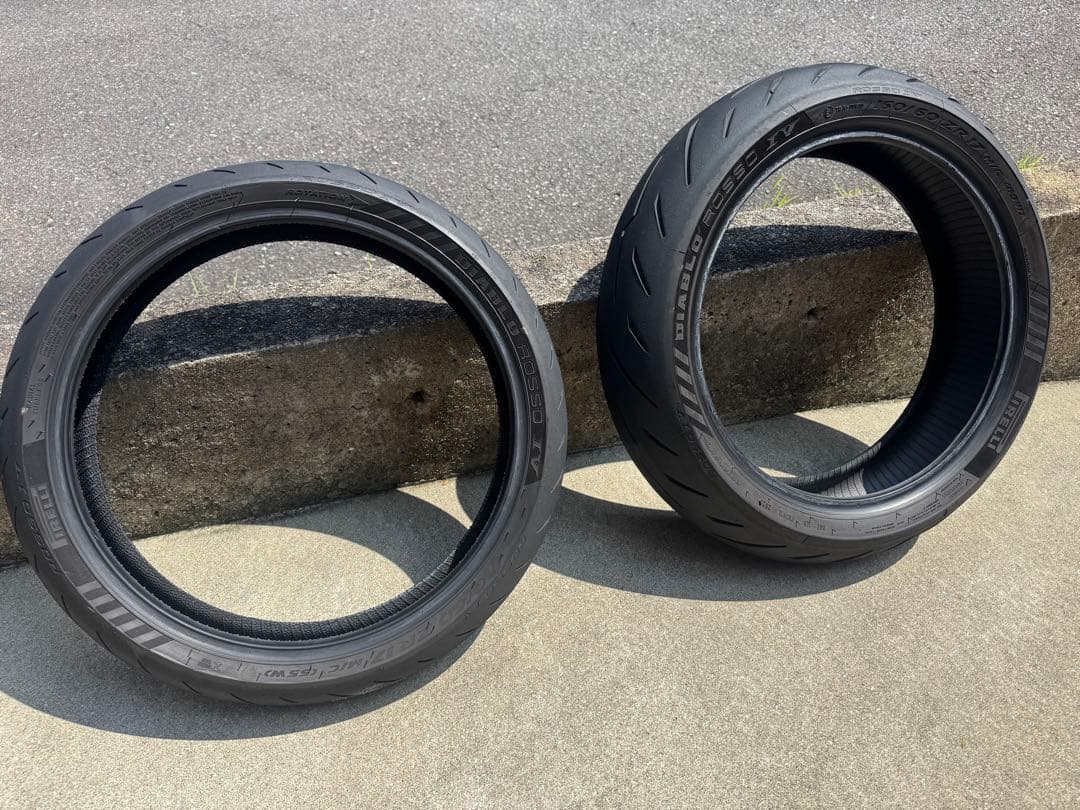 ピレリ　DIABLO ROSSO IV ディアブロ　ロッソ4 前後セット