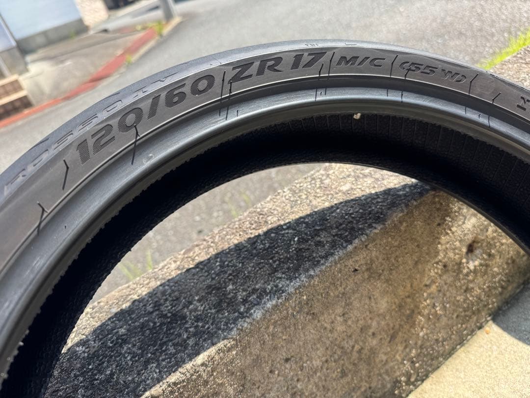 ピレリ　DIABLO ROSSO IV ディアブロ　ロッソ4 前後セット