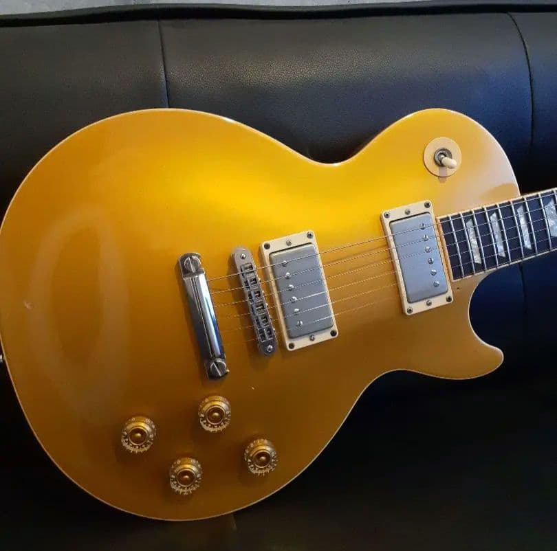 ギター Gibson Les Paul Standard Gold Top 2001