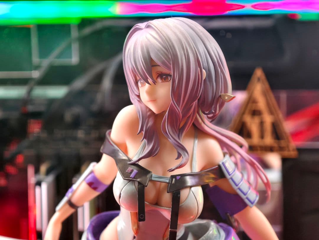 NIKKE 紅蓮　SCARLET 1/7スケールフィギュア