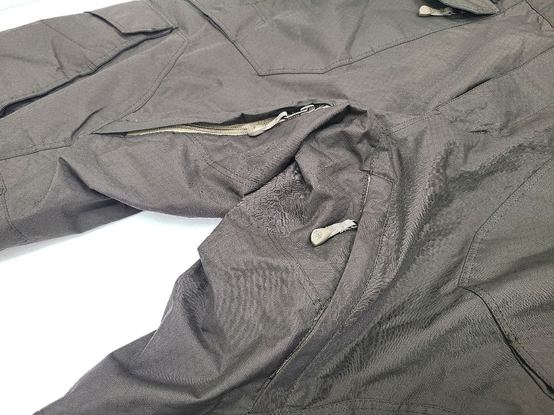 美品ヘリーハンセン スノーボード スキー ウェア上下セット