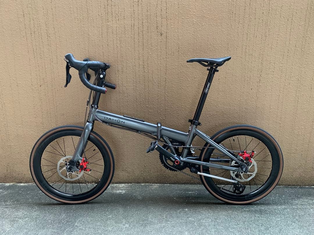 軽量★DAHON Vitesse★フルリメイク★セミ油圧ブレーキ、451ホイール