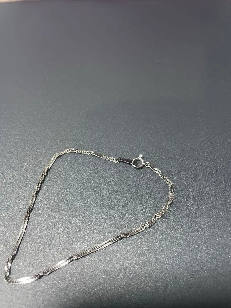 (12月31日迄出品)ツツミスクリュープラチナブレスレット