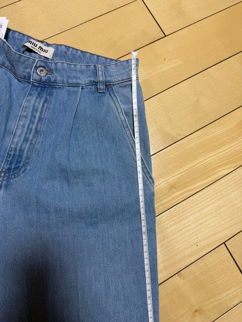 miu miu ライトブルーデニムパンツ
