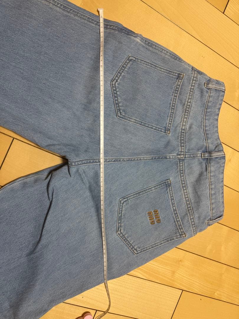 miu miu ライトブルーデニムパンツ