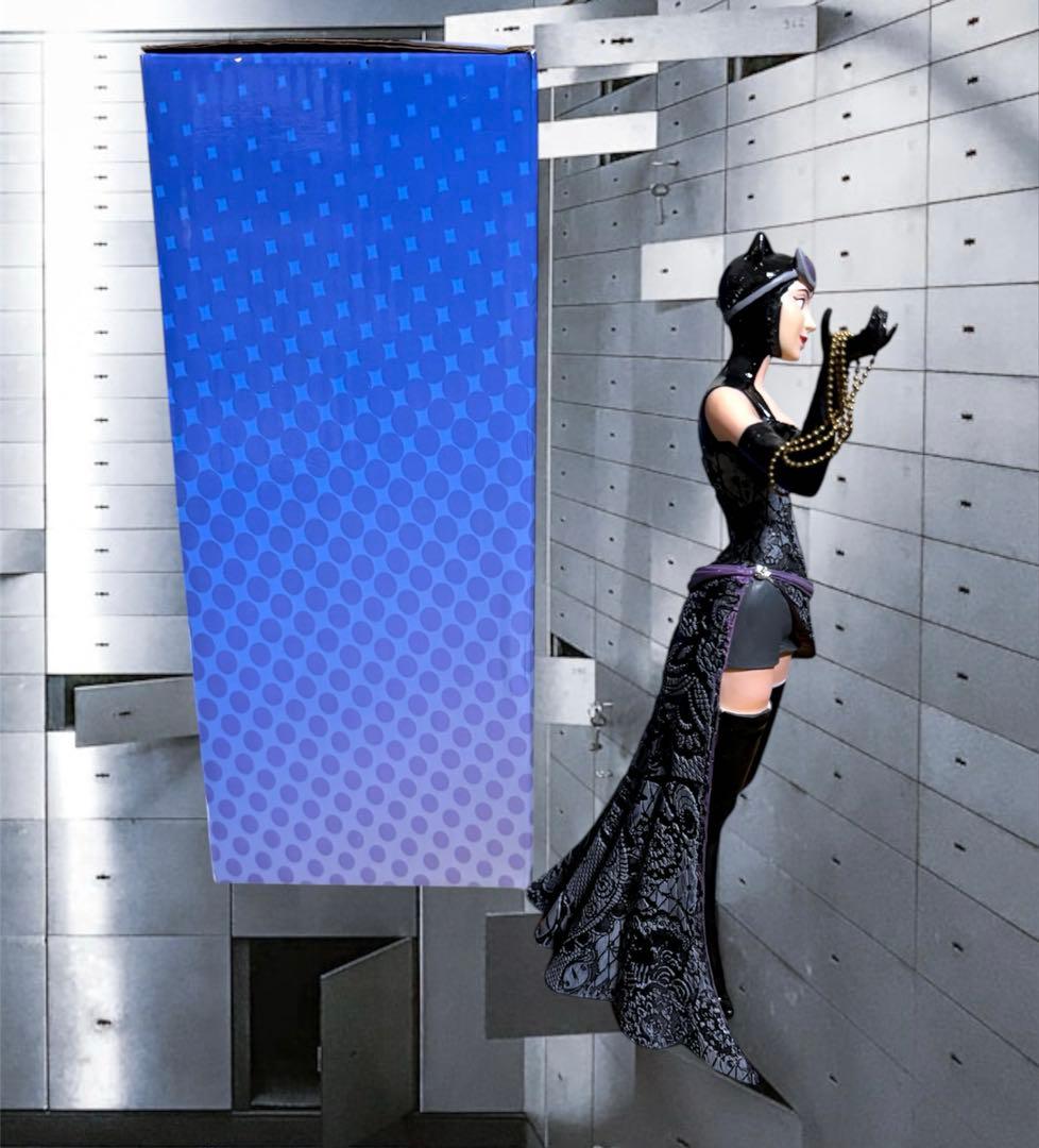 エネスコ　バットマン　キャットウーマン　セリーナカイル　フィギュア　置物