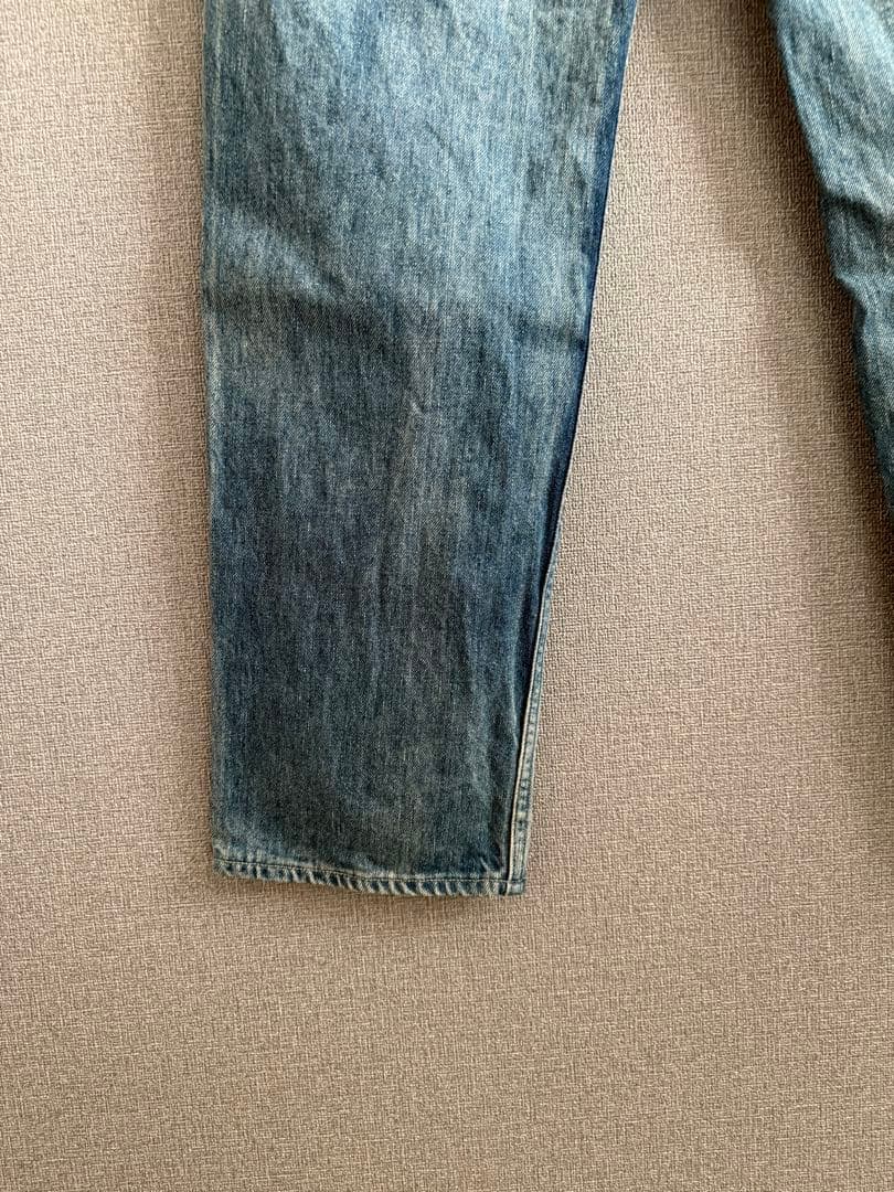 パンツ SELVEDGE FADED LIGHT DENIM NARROW PANTS