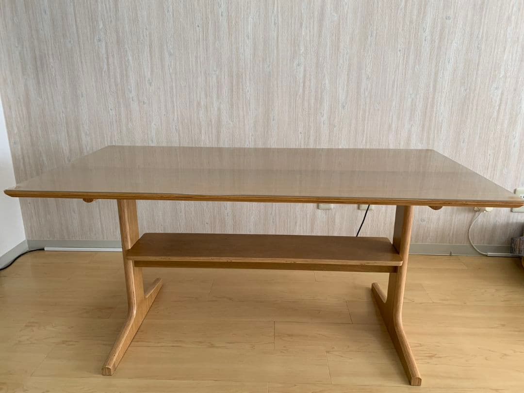 リビングでもダイニングでもつかえるテーブル・２・オーク材