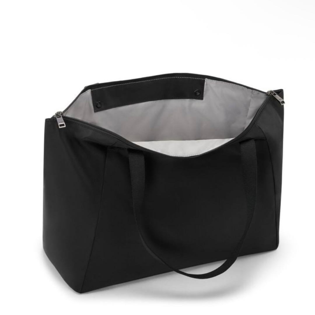 【新品】ジャスト・イン・ケース・ミ ディアム・トート