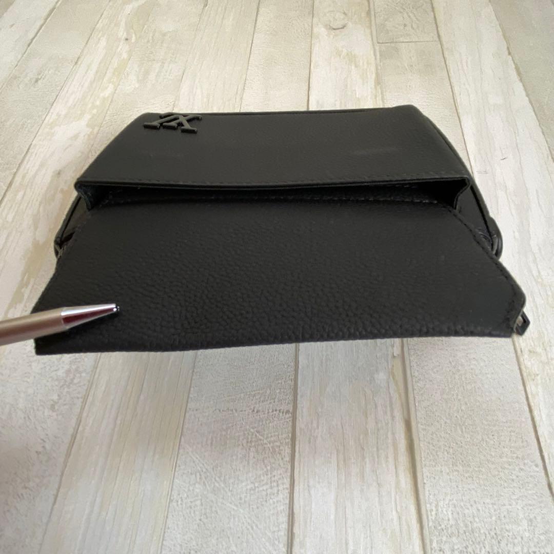 極美品　ルイヴィトン　LV パイロット　ウェアラブル　ウォレット　黒　4K32