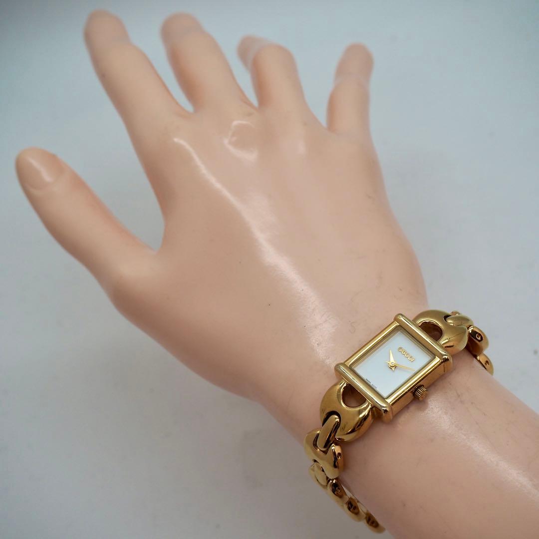 741 稼働 GUCCI 時計　レディース　1800L チェンジバンド　箱付き
