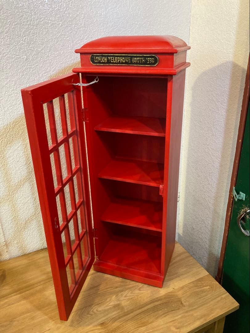 ロンドン　テレフォンブース　電話ボックス　棚　キャビネット