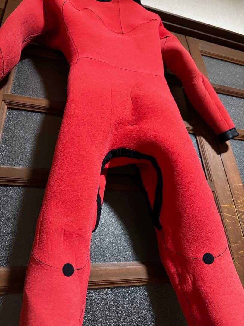 CYBER セミドライスーツ 黒/青