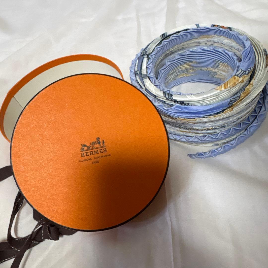 【新品】HERMES　プリーツスカーフ　箱付き