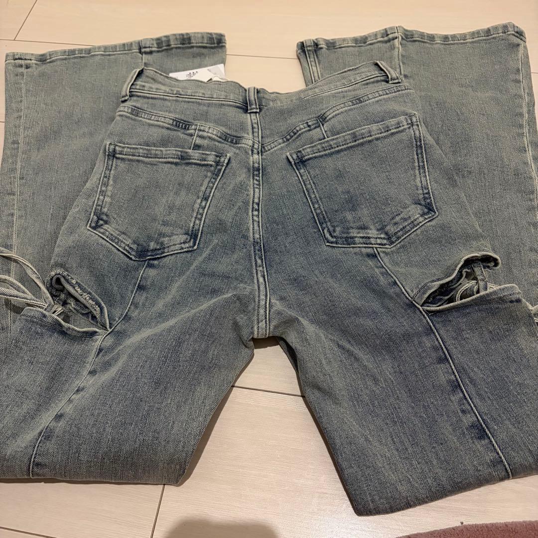 リゼクシー　RESEXXY カットアウトリボンデニムパンツ　M　タグ付き