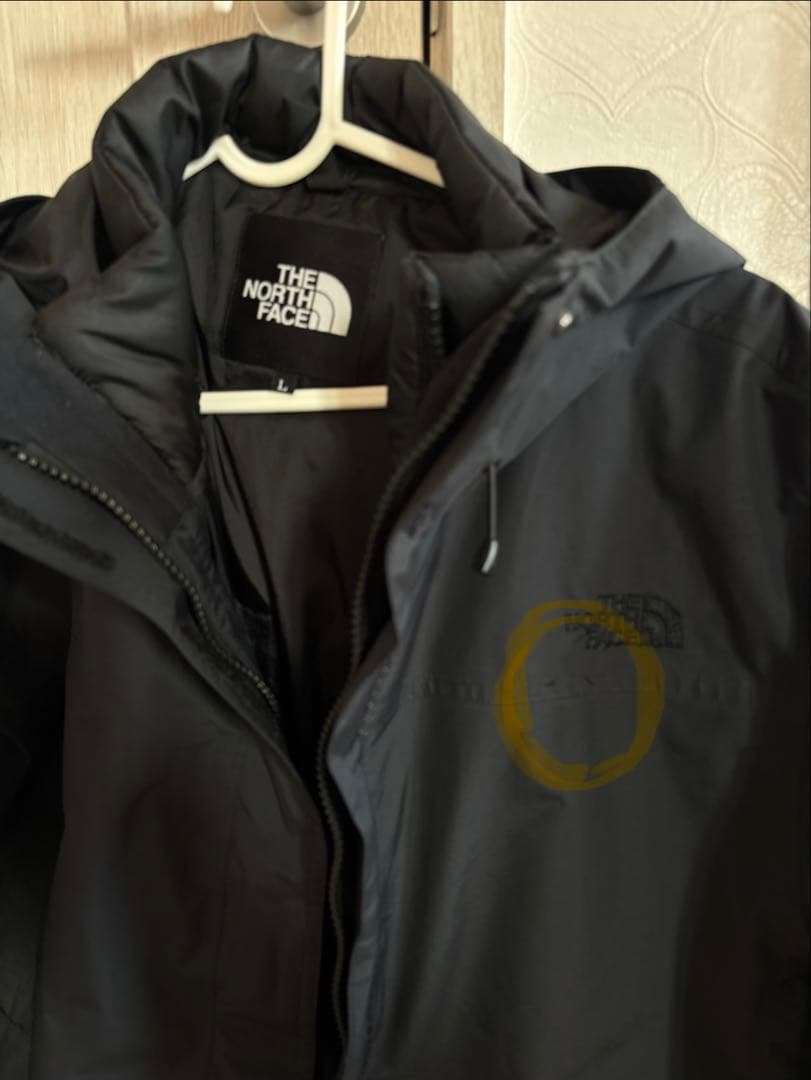 NPW62453ノースフェイス カシウストリクライメイトジャケット 中綿 黒