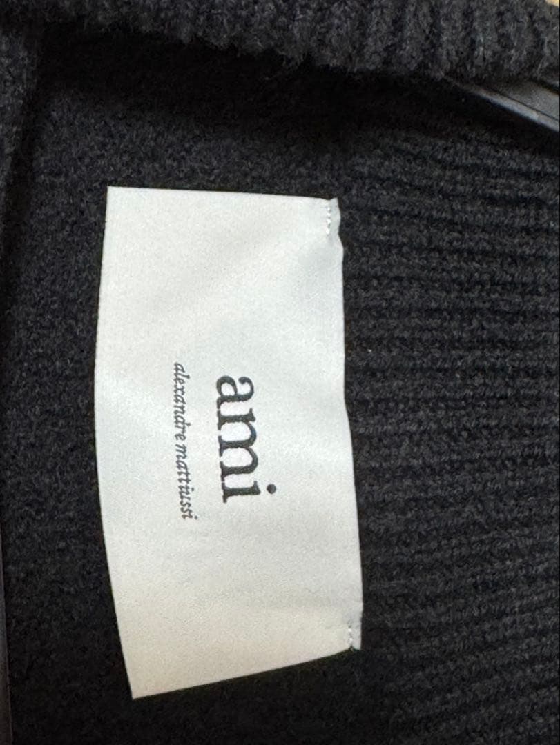 Ami Paris ブラックニットセーター　サイズM