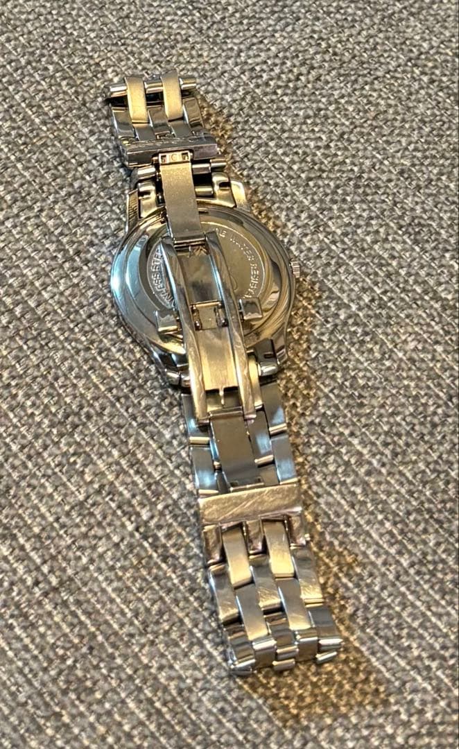 Gucci ステンレススチール 時計 ブラックダイヤル