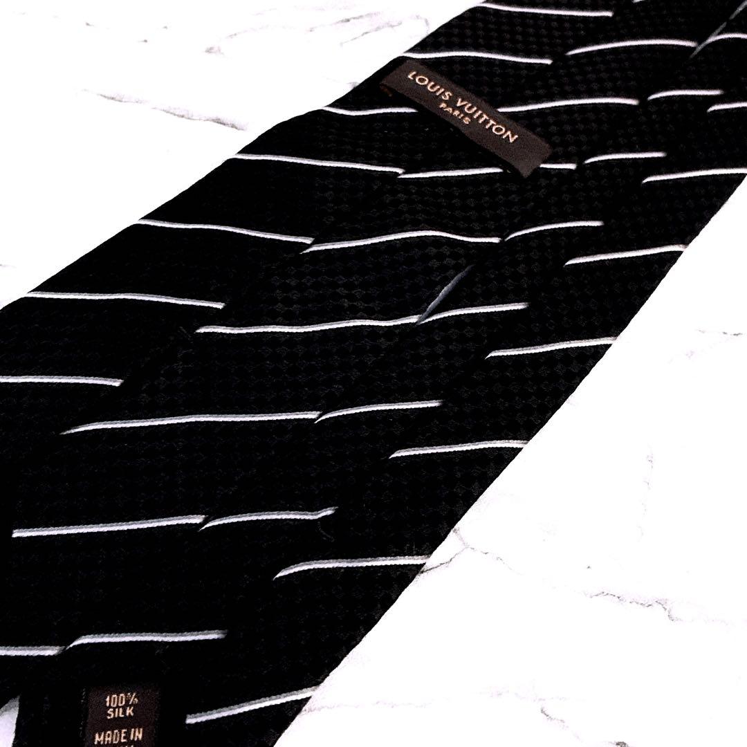 ✨未使用クラス✨ルイヴィトン　マイクロダミエ　ストライプ① LVロゴ　ネクタイ