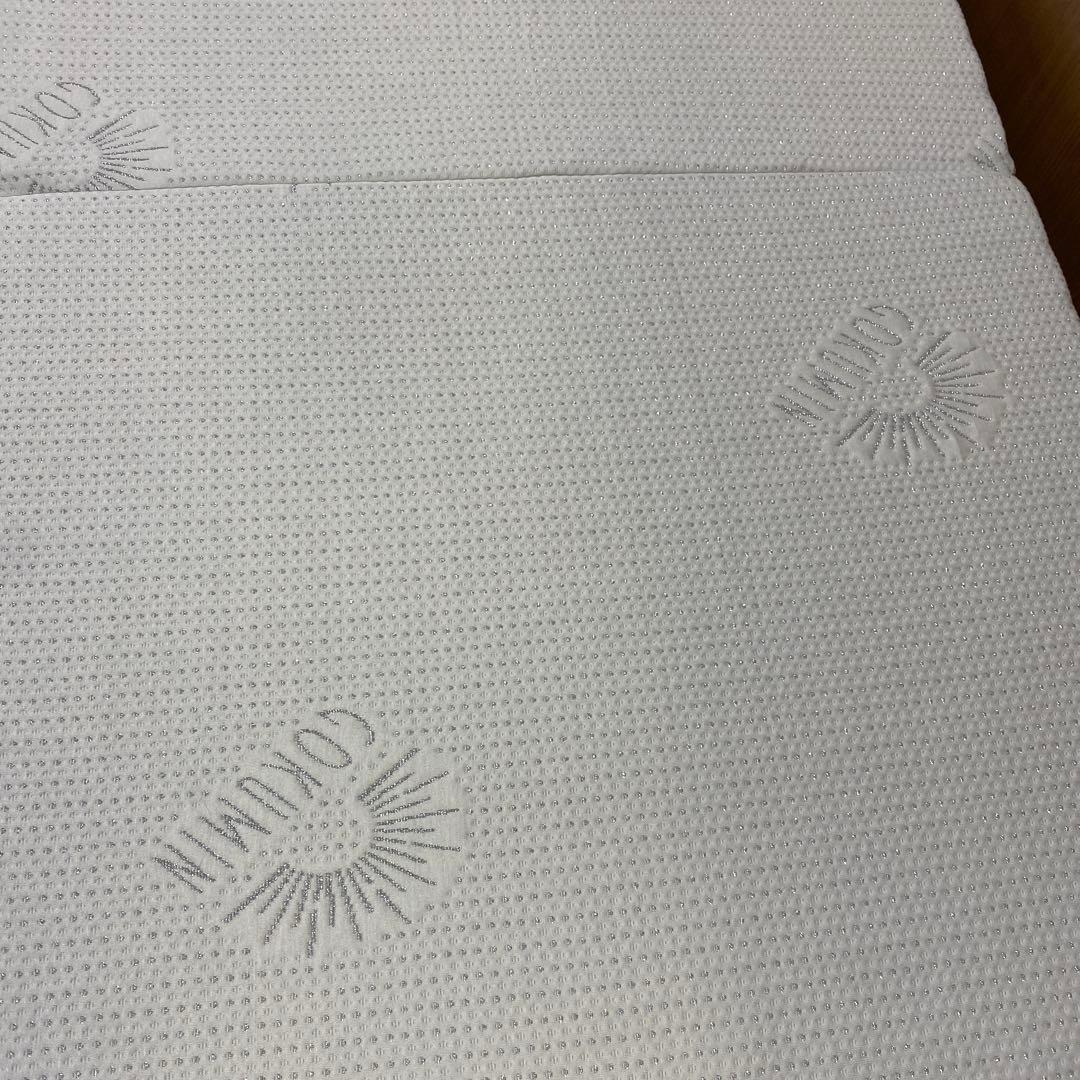 s*y様 美品　GOKUMIN ゴクミン　10cm セミシングル三つ折りマットレ