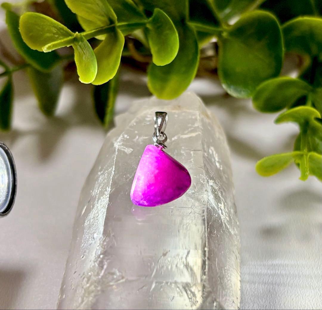 夢幻品質　20世紀最強のヒーリングストーン　幻のインペリアルピンクスギライトPT