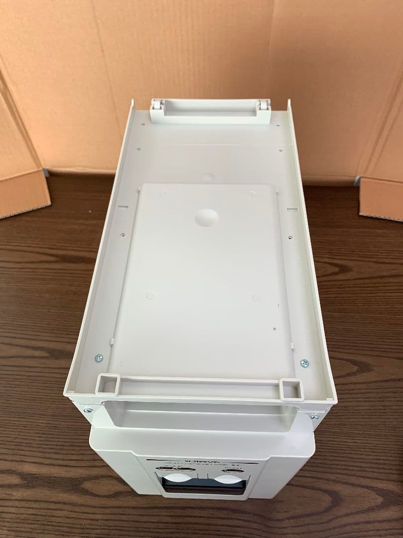 ★白色 無洗米兼用コンパクトライスボックス(米びつ) ３２kg 未使用品★