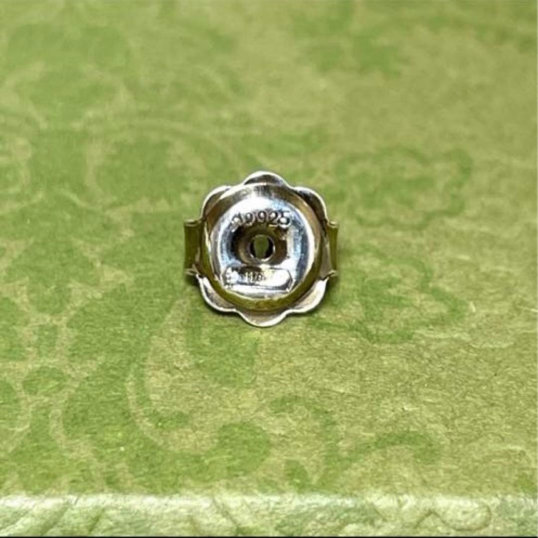 【極美品】グッチ　マーモントGG ツイストピアス片耳　メンズ/レディース　燻