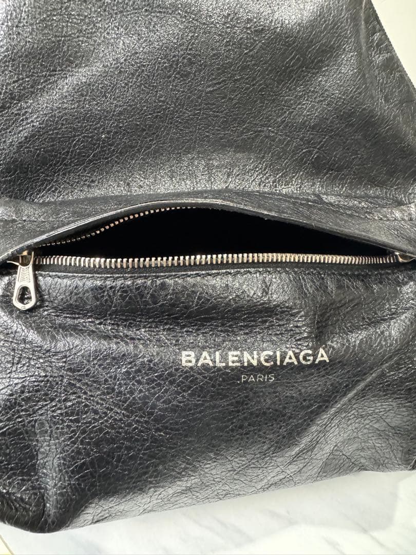 BALENCIAGA 黒 レザー バックパック