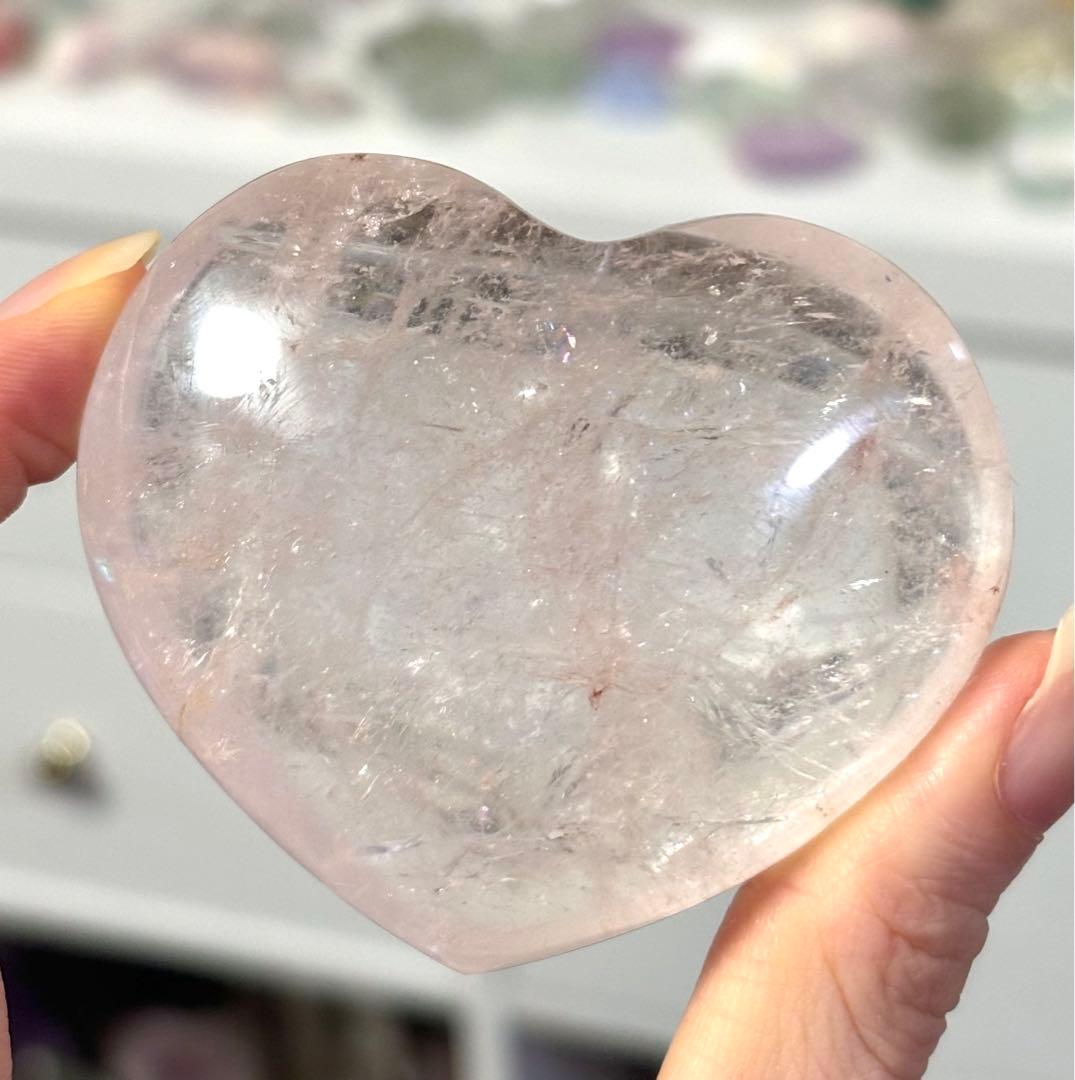 レア　高品質　ピンククォーツ　ピンクアゼツライト　ぷっくり大きめハート
