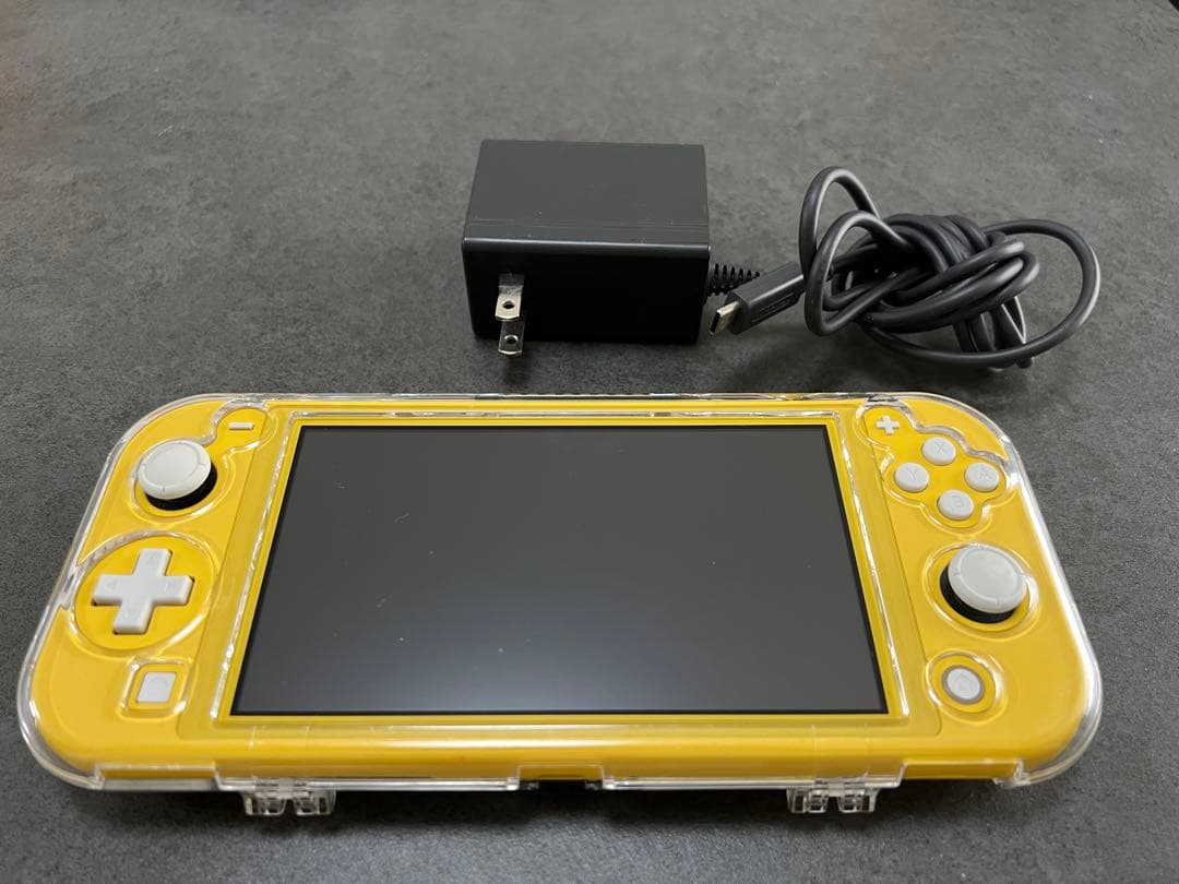 ひ*な様 Nintendo Switch Lite イエロー 充電器・カバー・ソ