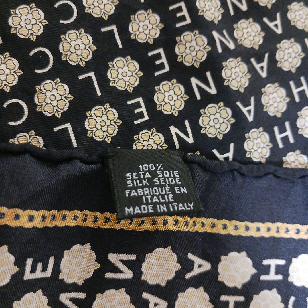 CHANEL シルク　ミニ スカーフ