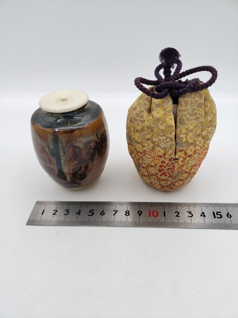 c317【新品・未使用】茶入 高取 肩付 亀井楽山 牡丹唐草 木箱 茶道具 肩衛