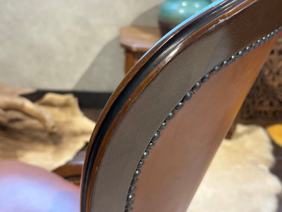 希少　アンティーク　クラシック　鋲打ち　猫脚　ボタンダウン　レザーチェア　GG