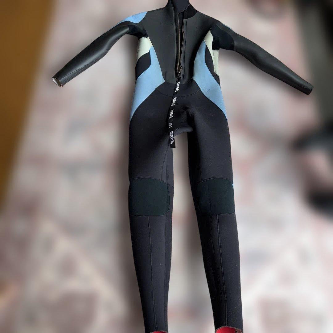 【更に値下げ！】Holly セミドライ　ウェットスーツ