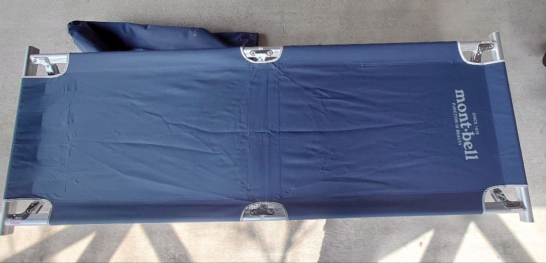 mont-bell フォールディングフィールドコット　キャンプ　アウトドア